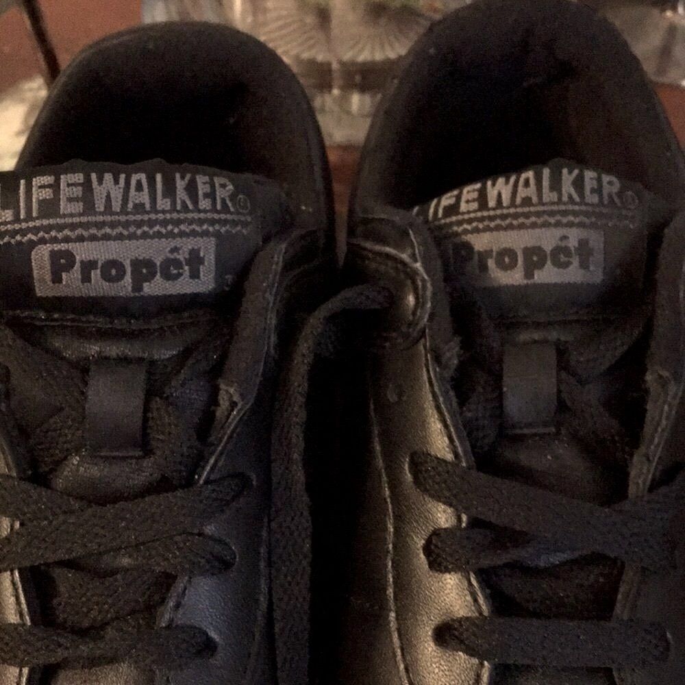 Propet LifeWalker sneakers Size 8 - Picture 3 of 12